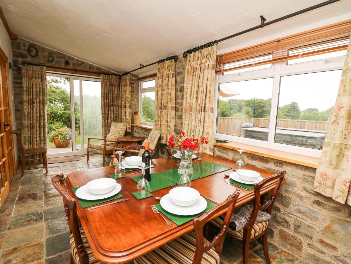 Holly Farm Cottage Newbridge on Wye Kültér fotó