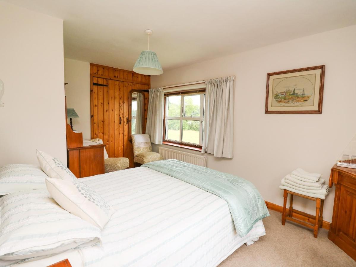 Holly Farm Cottage Newbridge on Wye Kültér fotó